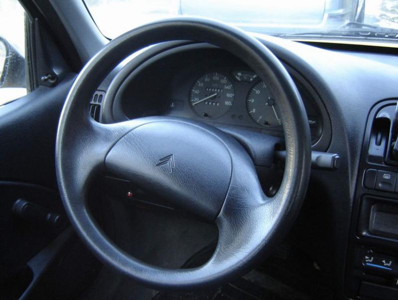 Citroën Saxo, foto 7