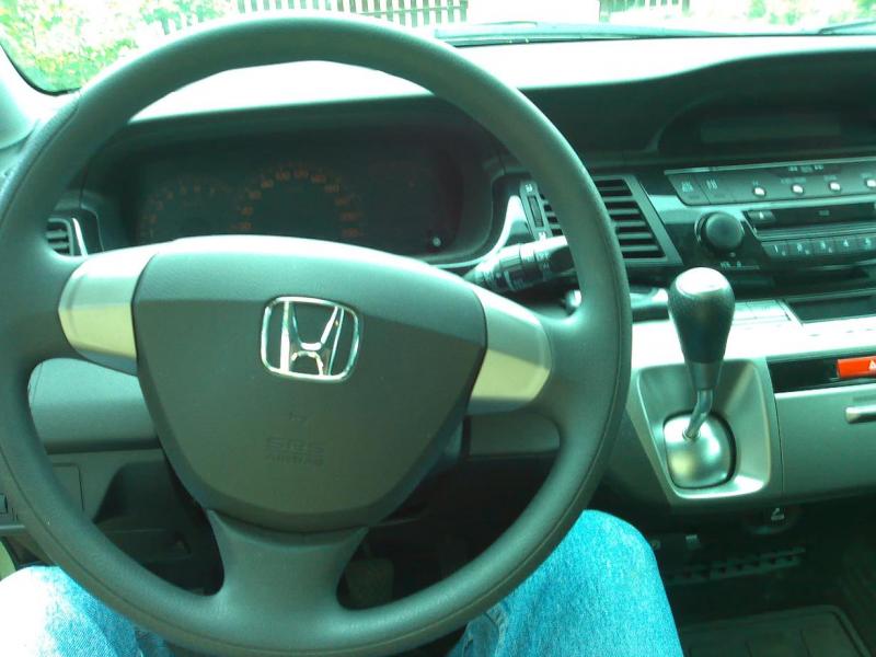 Honda FR-V