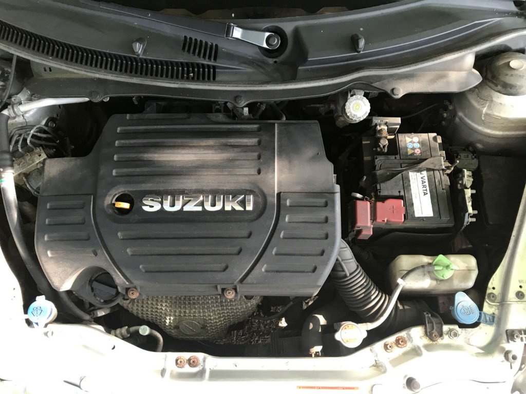 Suzuki Swift Sport (salamio) MOJE.AUTO.CZ