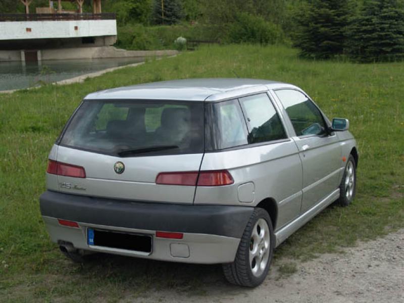 Alfa Romeo 145