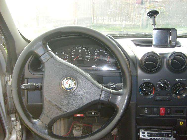 Alfa Romeo 145