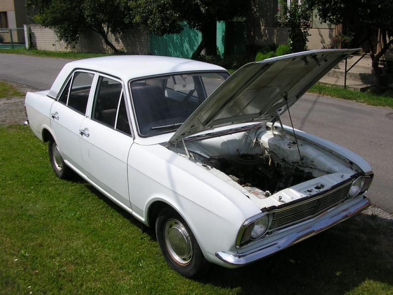 Ford Cortina