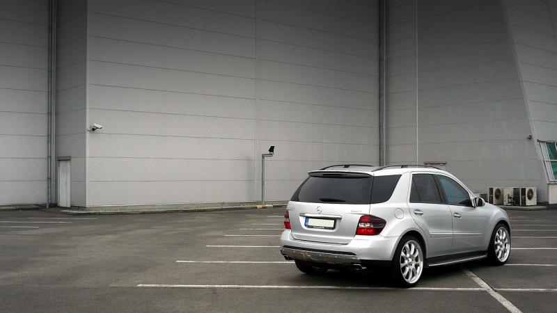 Mercedes-Benz ML320