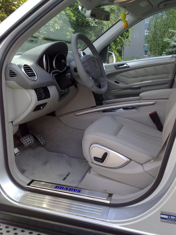 Mercedes-Benz ML320