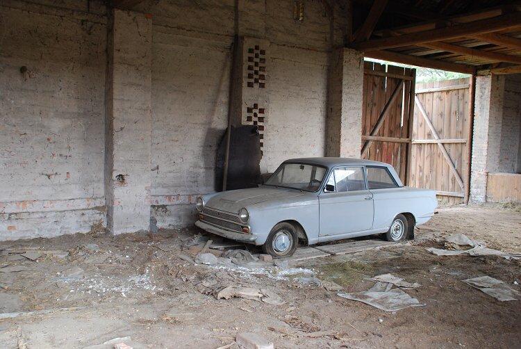 Ford Cortina