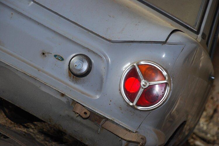 Ford Cortina