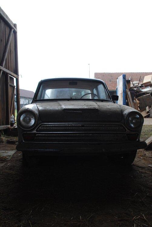 Ford Cortina