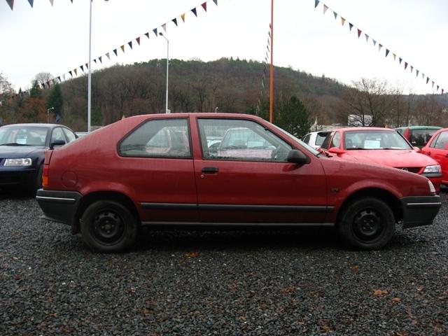 Renault R19