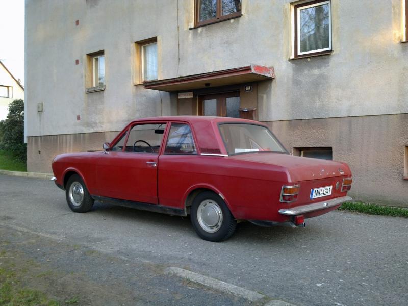 Ford Cortina