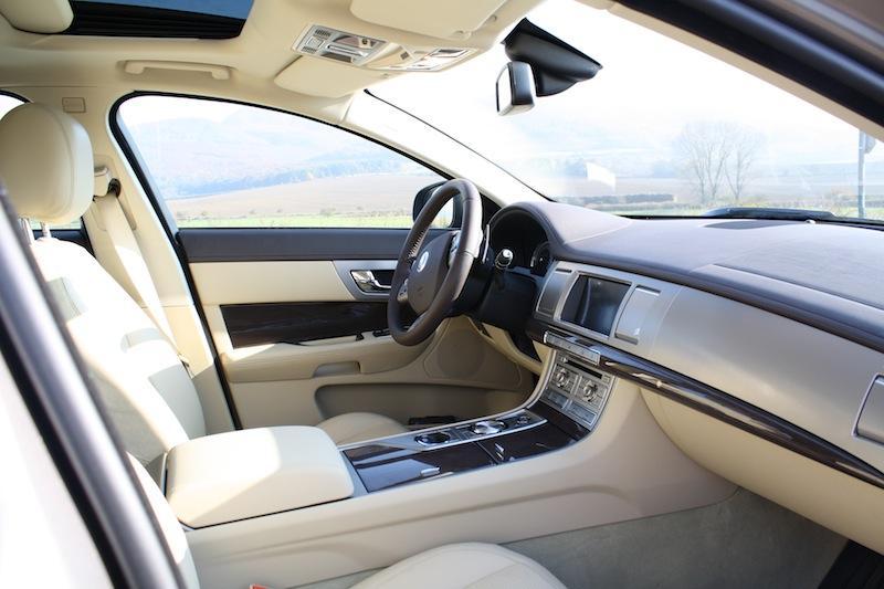 Jaguar XF/XFR