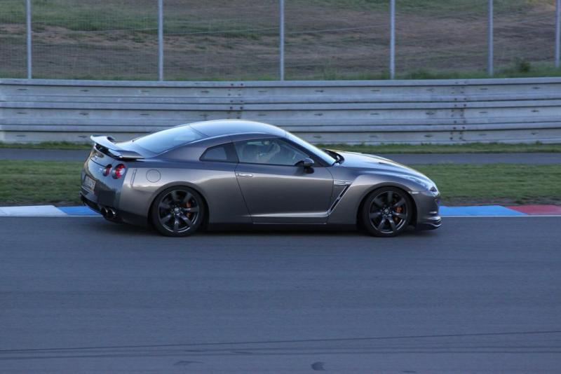 Nissan GT-R
