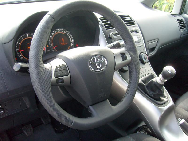Toyota Auris, foto 21