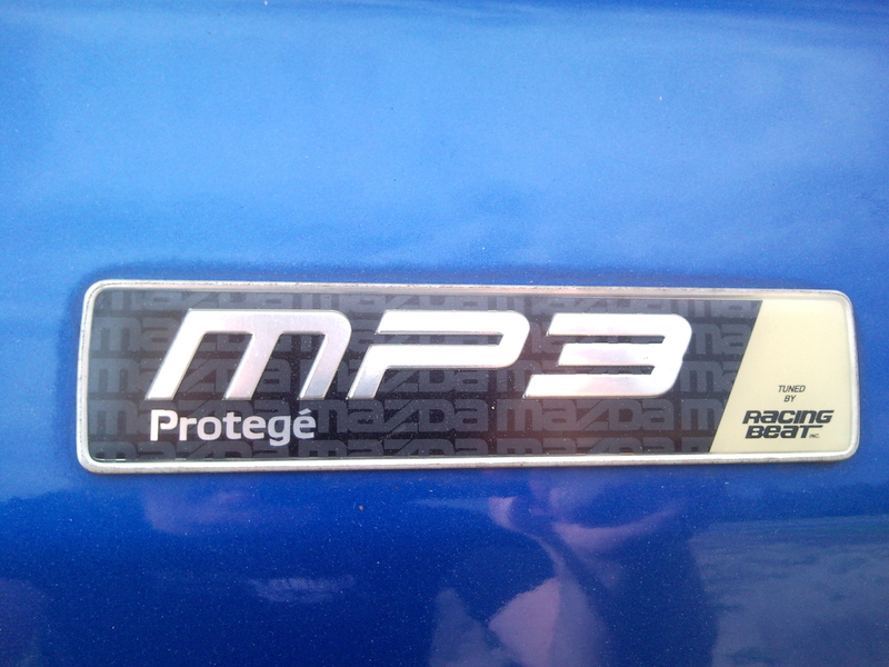 Mazda 323