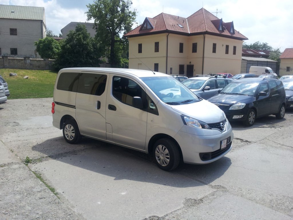 Nissan NV200