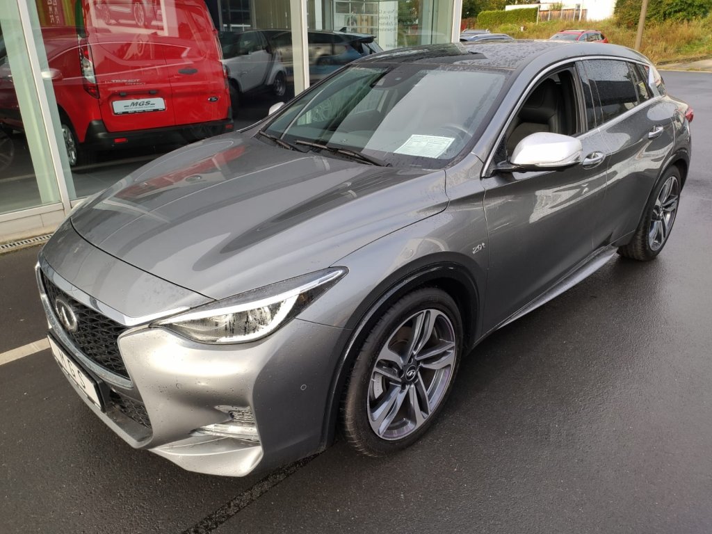 Infiniti Q30, foto 1