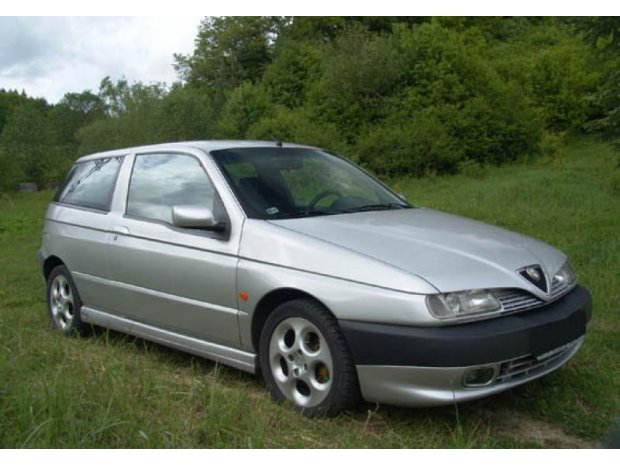 Alfa Romeo 145